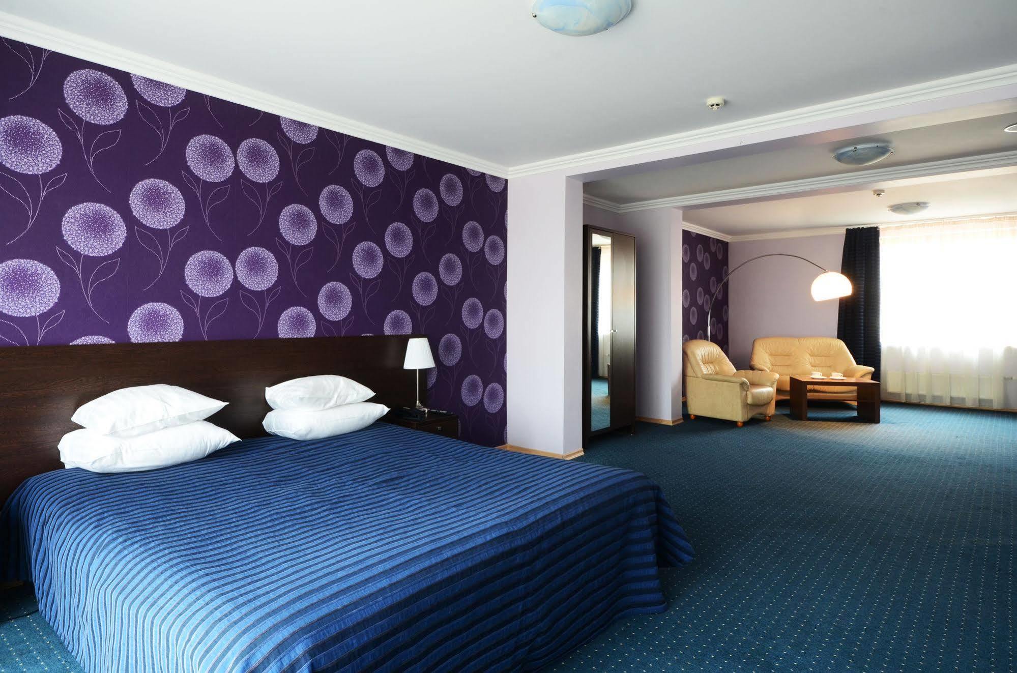 Hotel Abc Airport 里加 外观 照片